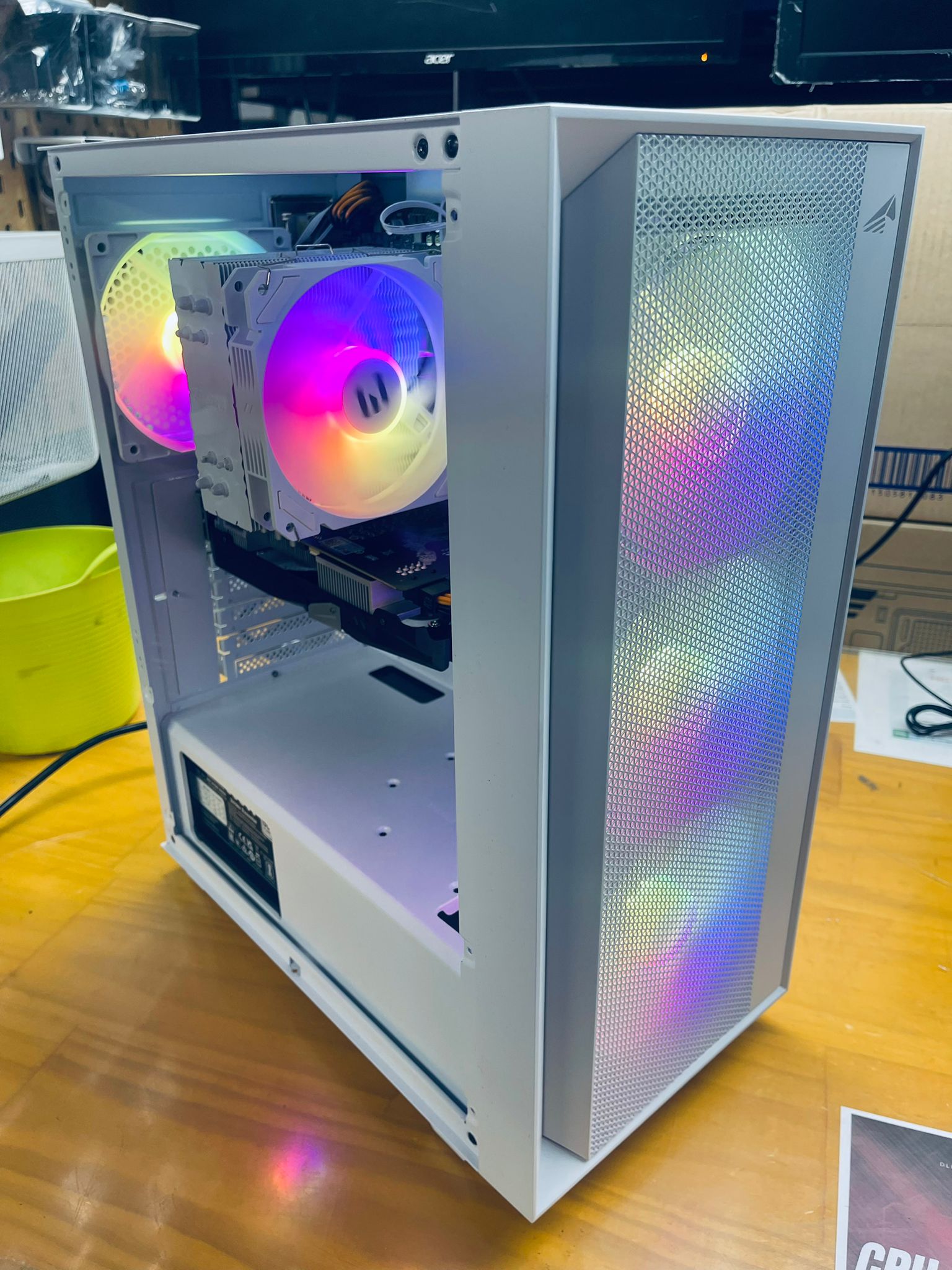 [PC3] AMD Ryzen 5 2nd Gen Gaming PC Popular for FPS player